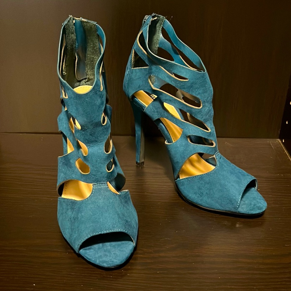 Blue/Teal 3” heals